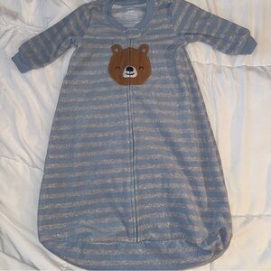 5/$20 Carter’s Blue Striped fleece sleep sack with bear appliqué. Sz 3-6 m​